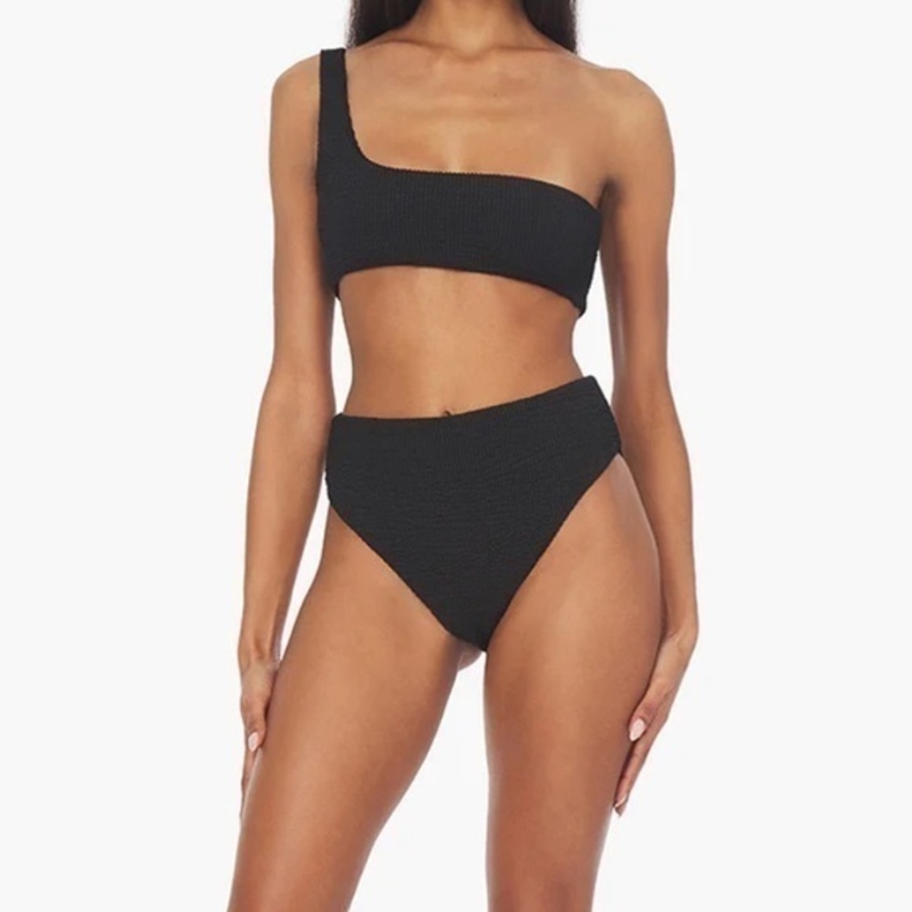 🅽🅴🆆 WeWoreWhat Emily Bottom Spongie Seersucker in black, XS